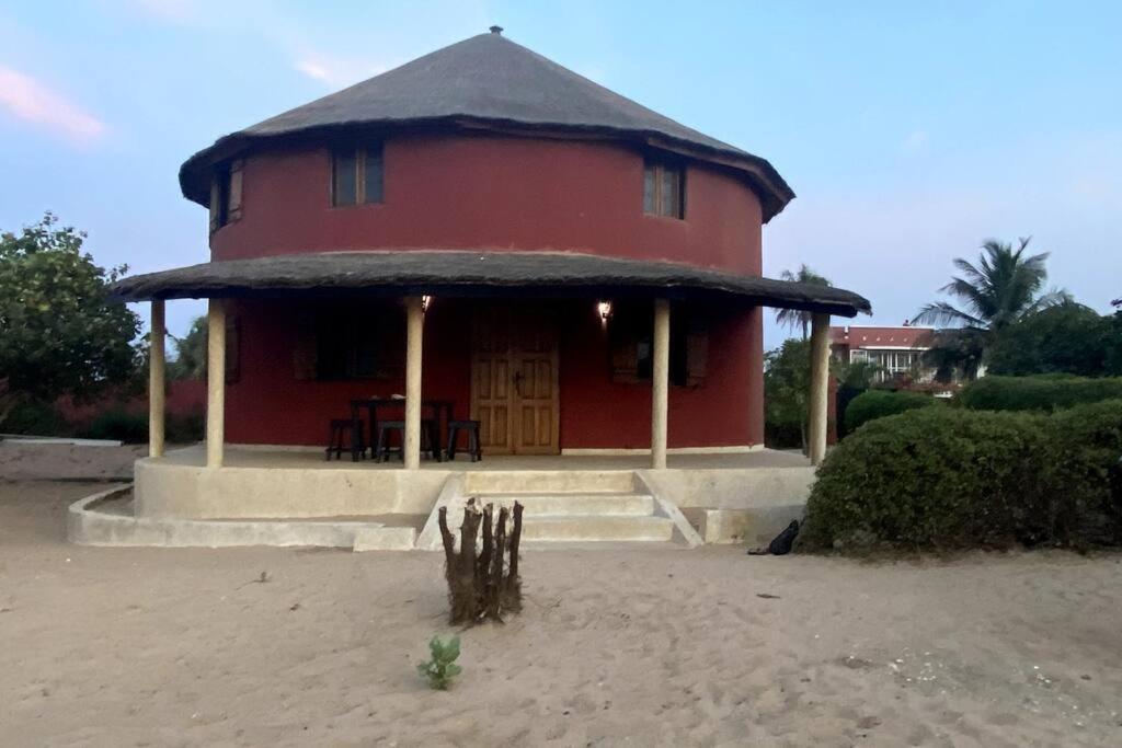 Case Beach Ngalou Sessene Exterior photo
