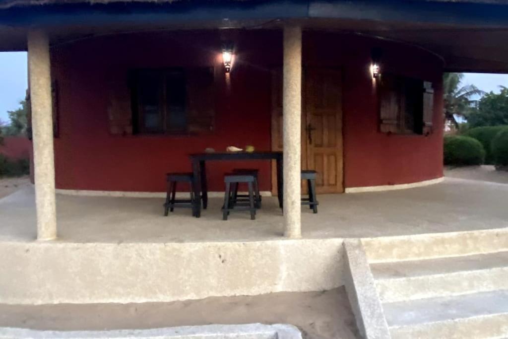 Case Beach Ngalou Sessene Exterior photo