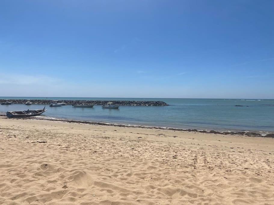 Case Beach Ngalou Sessene Exterior photo